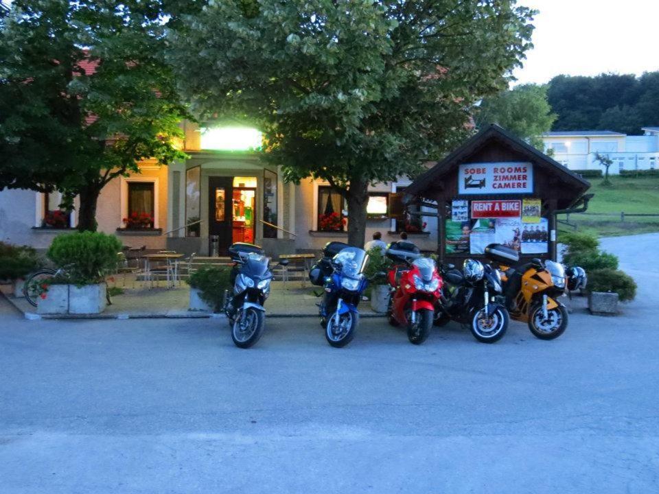 Marincic Inn Skocjan  Buitenkant foto